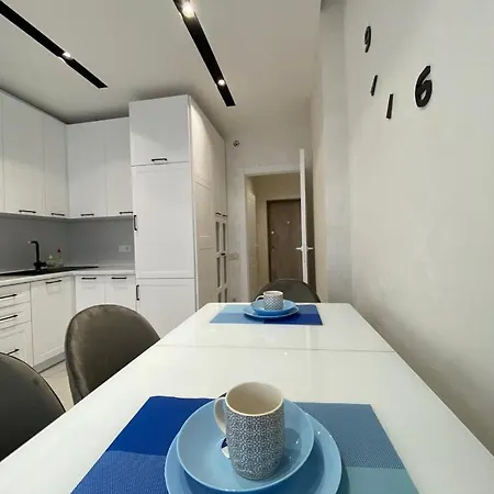 Апартаменти Як Вдома Lviv Exterior photo