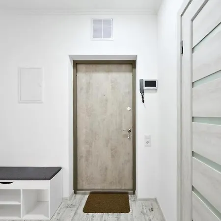 Апартаменти Як Вдома Lviv Exterior photo